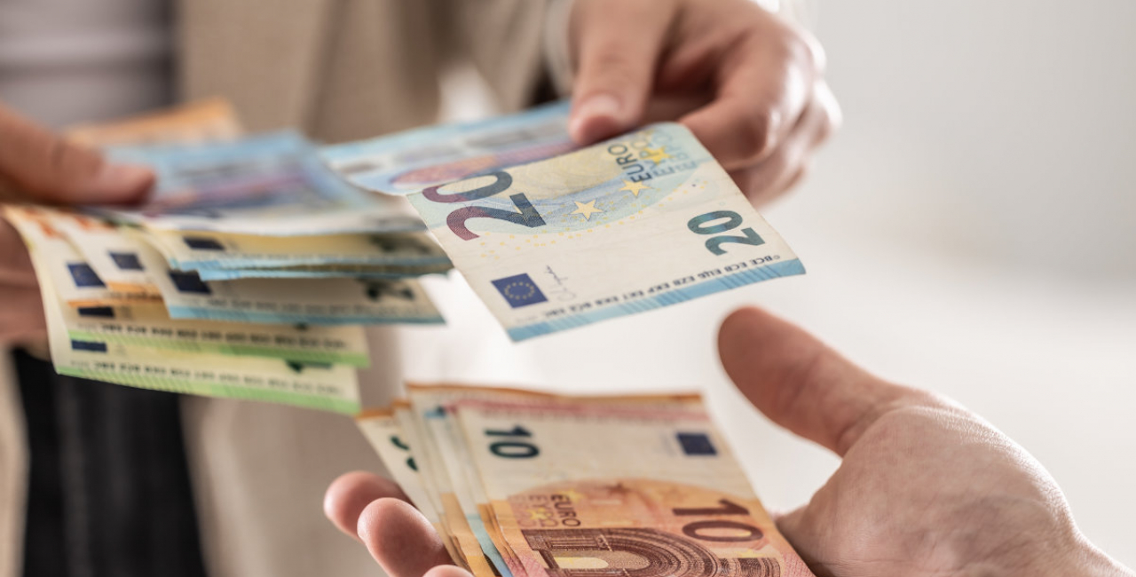 Symbolbild: Vertragsabschluß per Handschlag